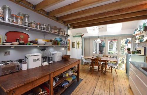 Bermondsey House | Stylish 3 bed house with parking in Bermondsey, SE1