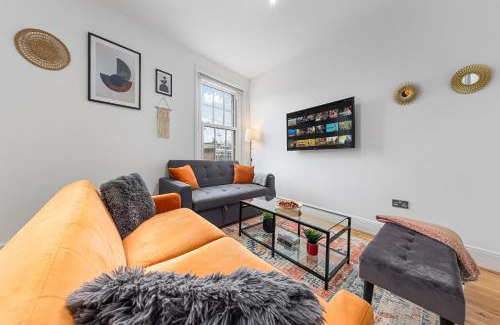 King's Cross Apartment | Stylish 3 Bedroom Serviced Apartment in Kings Cross