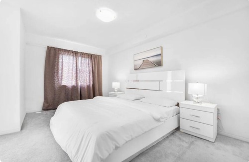 Durham Region House | Stylish 3 BR Townhouse in Oshawa