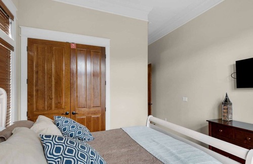 SeaNest Village House | Stylish 30A Beach Home! Community Pool - Private Balcony -Perfect for Families!!