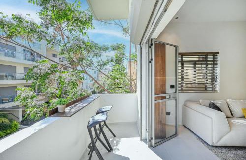 Kerem HaTeimanim Apartment | Stylish 3BR close to the beach by HolyGuest