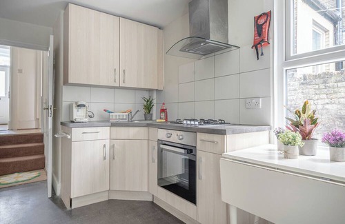 Ferndale House | Stylish 4-Bed Brixton Home