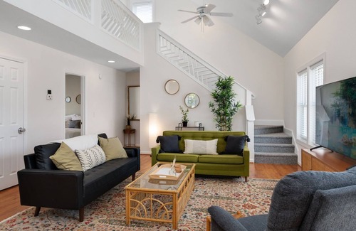 Colington House | Stylish 4 BR 3 BA Home in Kill Devil Hills