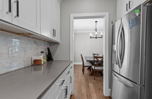 Southwest Raleigh House | Stylish 4BR Escape Arcade Games Near NC State, Lenovo & Fairgrounds