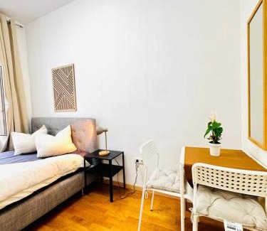 Josefstadt Apartment | Stylish 4BR shared Apt -10 Min Transport to Stadthalle