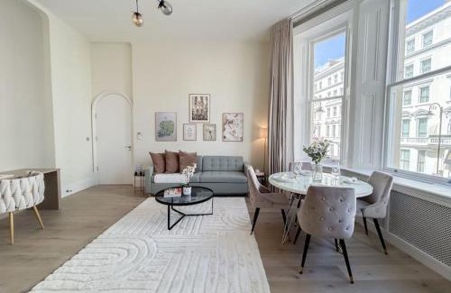 Queen's Gate Apartment | Stylish and central 1 bedroom apartment