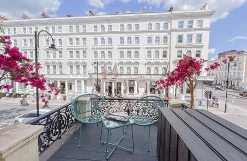 Queen's Gate Apartment | Stylish and central 1 bedroom apartment
