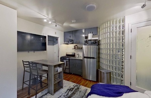 Lower Pacific Heights Apartment | Stylish and Comfortable Studio Garden in Lower Pacific Heights