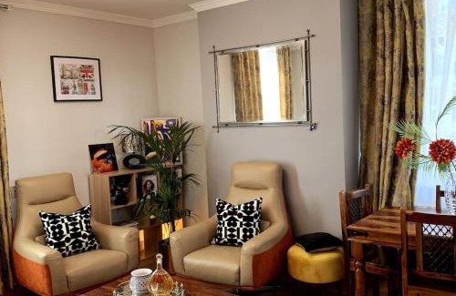 Hammersmith Apartment | Stylish and Cosy 3 Bedroom Appartment