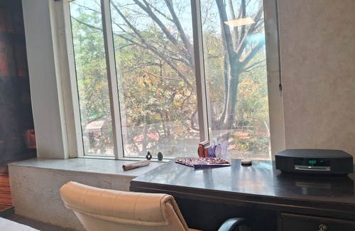 Lajpat Nagar Apartment | Stylish and Cosy Studio with huge window view, close to Moolchand Metro Station