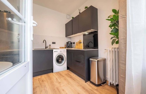 Montrouge Apartment | Stylish and cozy apartment with balcony