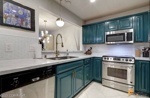 South Addition Condo | Stylish and Cozy Short-Term Downtown Rental