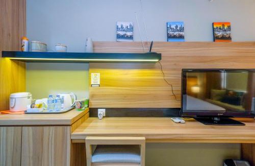 Cikarang Apartment | Stylish and Cozy Studio No Kitchen Apartment Mustika Golf Residence By Travelio