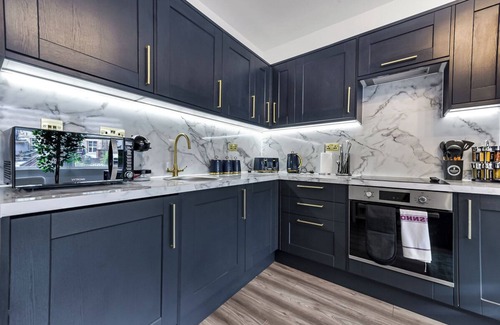 Crouch End Apartment | Stylish and Family Friendly 3 Bedroom Apartment
