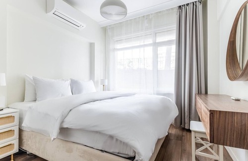 Bostanci Apartment | Stylish and Lovely Flat in Kadikoy
