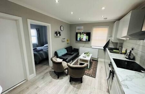 Hillingdon Apartment | Stylish and Luxury Flat in LND