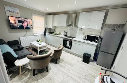 Hillingdon Apartment | Stylish and Luxury Flat in LND