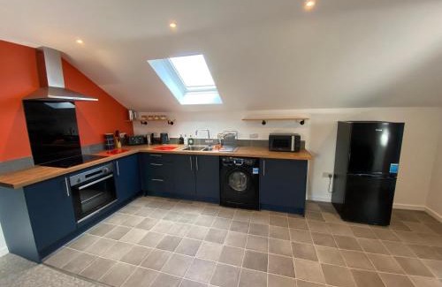 Longtown Apartment | stylish and modern Spacious 2 bedroom apartment