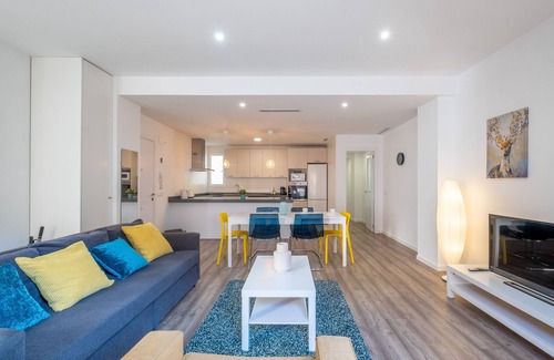 Jesus Apartment | Stylish Apartment With Balcony