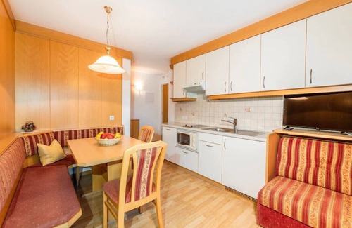 Laion Apartment | Stylish apartment (A) in Haus Rabanser*-in the heart of the Dolomites/Val Gardena/Grödnertal