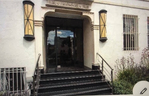 Westlake Apartment | Stylish Apartment in Koreatown! Central Location!