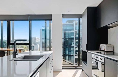Reid Apartment | Stylish Apartment in Canberra CBD