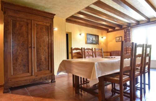 Faverolles House | Stylish Apartment Near Beach