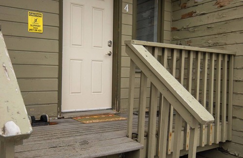 North Star Apartment | Stylish Apartment on the Chester Creek Trail