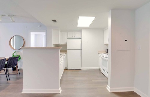 Ballston Apartment | Stylish Apartment Perfect to Business Travels!