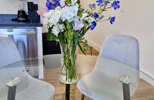 Elizabethtown Apartment | Stylish apartment in renovated Elizabethtown building with new furnishings!
