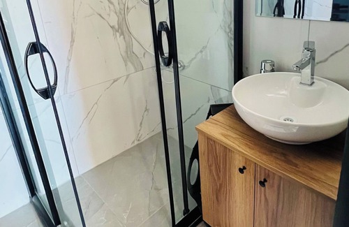 Tece Mahallesi Apartment | Stylish apartment with full kitchen- 6 minutes walk to beach !