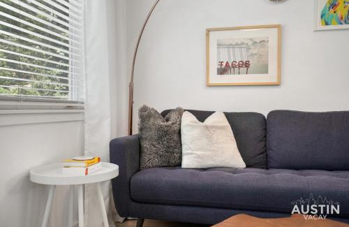 North University Apartment | Stylish Austin Retreat w Luxurious King Bed and WD