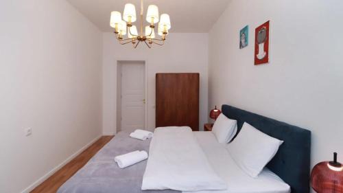 Chugureti Apartment | Stylish & Authentic 2BR Retreat in Central Tbilisi - Wehost