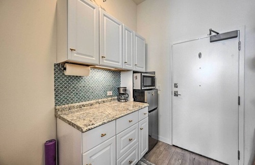 Whittier Heights Apartment | Stylish Ballard Studio 15 Mins from Space Needle