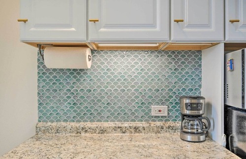 Whittier Heights Apartment | Stylish Ballard Studio 15 Mins from Space Needle