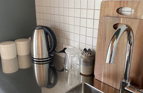 Herbertville Apartment | Stylish beach studio, golf course, stunning beach, epic night skies
