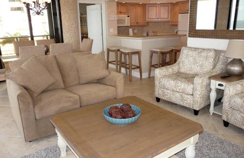 Marco Island House | Stylish beachfront condo with spa/pool and ocean views