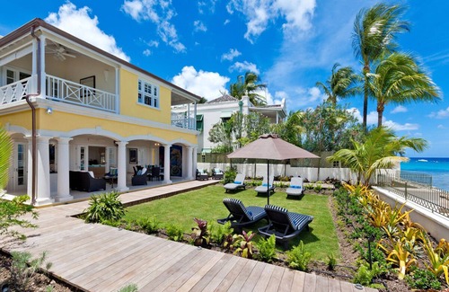 Reeds Bay Villa | Stylish Beachfront Villa with Plunge Pool - Still Fathoms (4 bed)