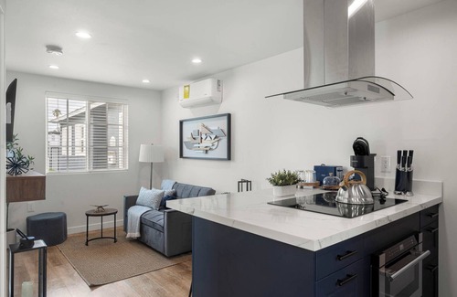 Reseda House | Stylish Brand-new ADU in Reseda
