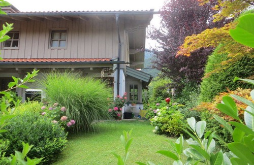 Schleching House | Stylish cottage with sauna, absolutely quiet, in the mountains, near ski