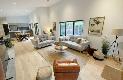 Cape Woolamai House | Stylish cape beach house