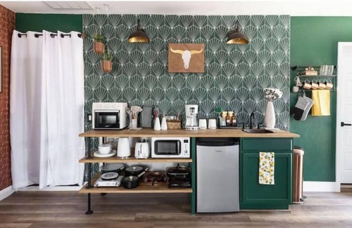 Tempe Apartment | Stylish Casita w/Kitchenette, Workspace & Firepit