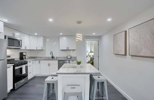 East Allegheny House | Stylish & Central 3BD Home Pittsburgh/North Side
