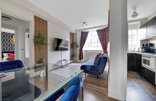 Brompton & Hans Town Apartment | Stylish & Comfy Chelsea Haven ~ Walk to Tube & Bus