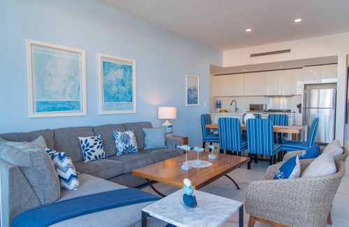 El Medano Ejidal Condo | Stylish Condo Near Beach | Pool & Jacuzzi Access