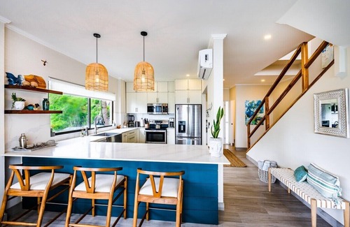 Playa Flamingo Condo | Stylish Condo | Pools + Ocean View
