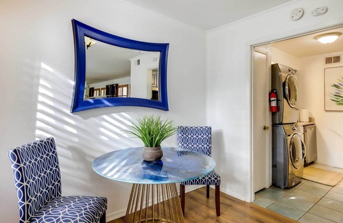 Knox - Henderson Condo | Stylish Condo w/Pool in Knox Henderson!