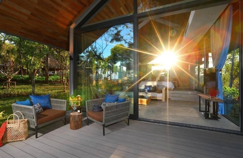 Ko Kaeo Villa | stylish, contemporary design one bedroom pool villa