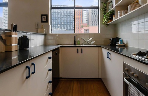 Redfern Apartment | Stylish & Convenient Stay in Central Redfern
