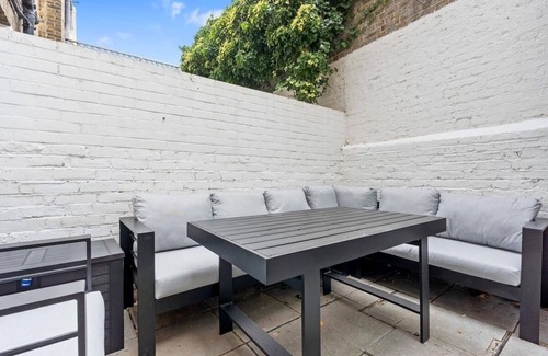 Fulham Apartment | Stylish & Cosy Flat in the Heart of Fulham - 1BDR